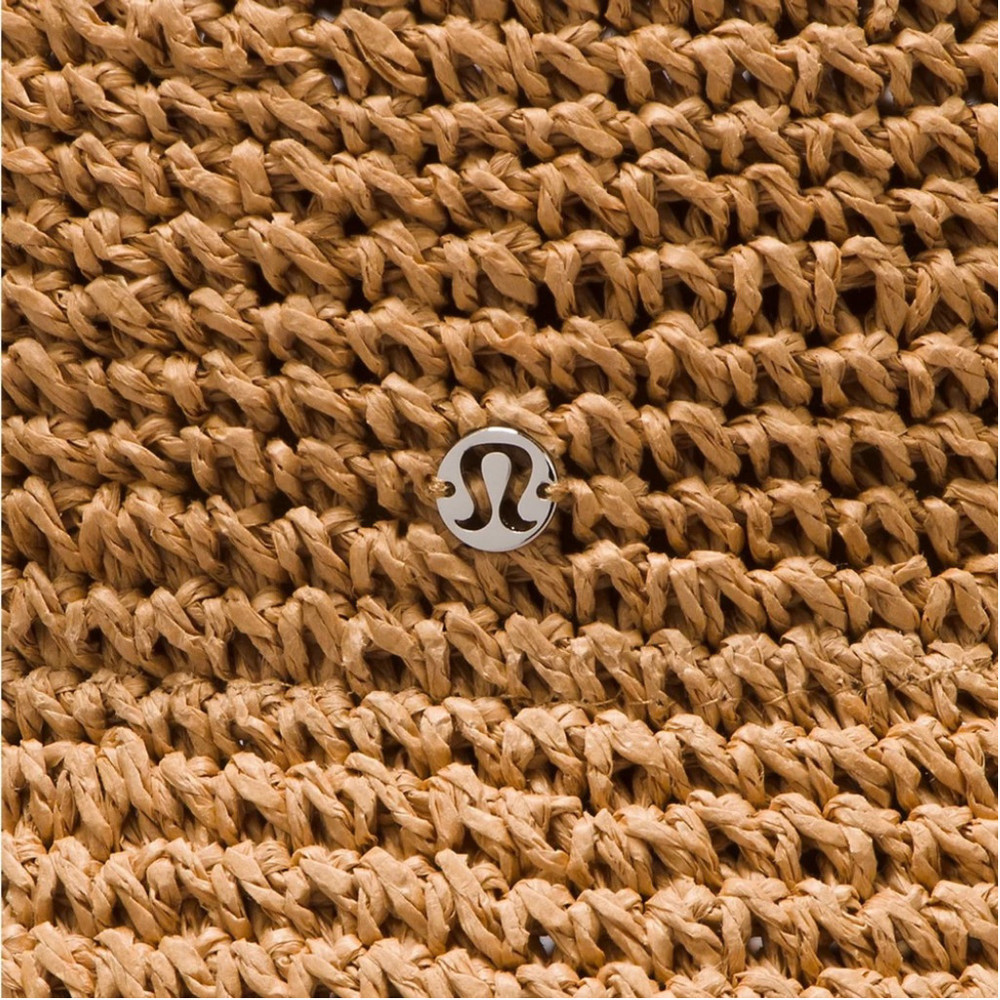 New sold out lululemon Women's Crochet Hat - Picture 4 of 8